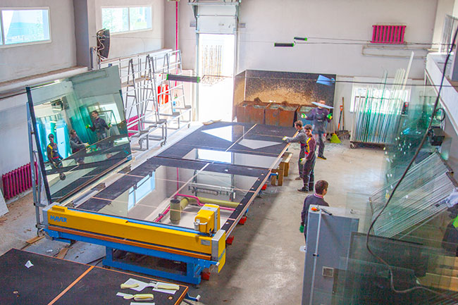 Нарезка стеклопакетов